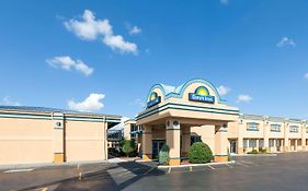 Days Inn By Wyndham Oklahoma City Fairground